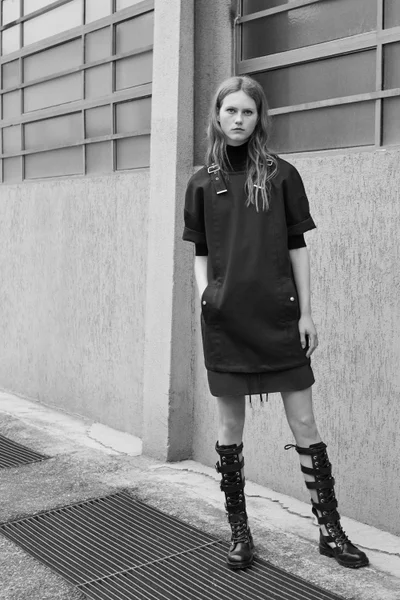 Look 25